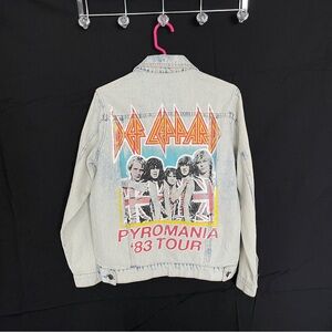 Def Leppard Pyromania Denim Jacket  size Small